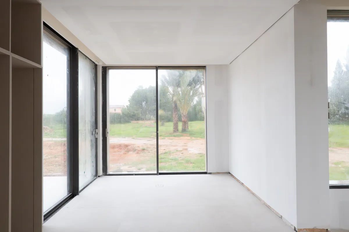 SATE vs Trasdosado Interior: Qué es Mejor en Menorca — Guías y Consejos, Pladur Menorca