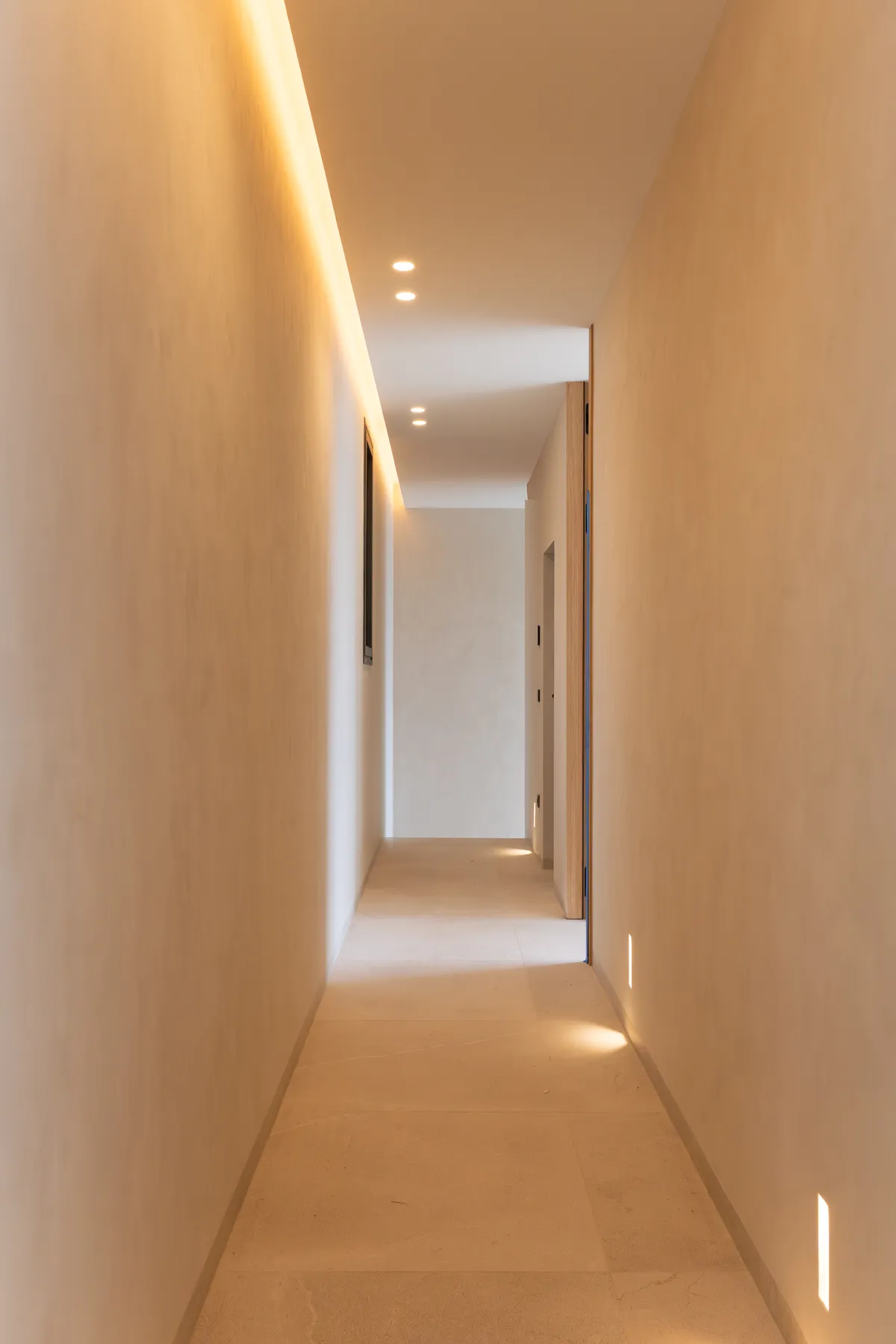 Reforma integral piso en Centro Histórico — Falsos Techos + Tabiques de pladur en Maó